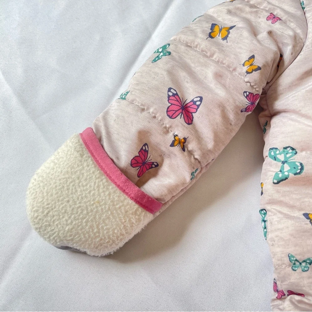 Oshkosh Bunting Snowsuit Size 6-9 months Muliticolor Butterflies